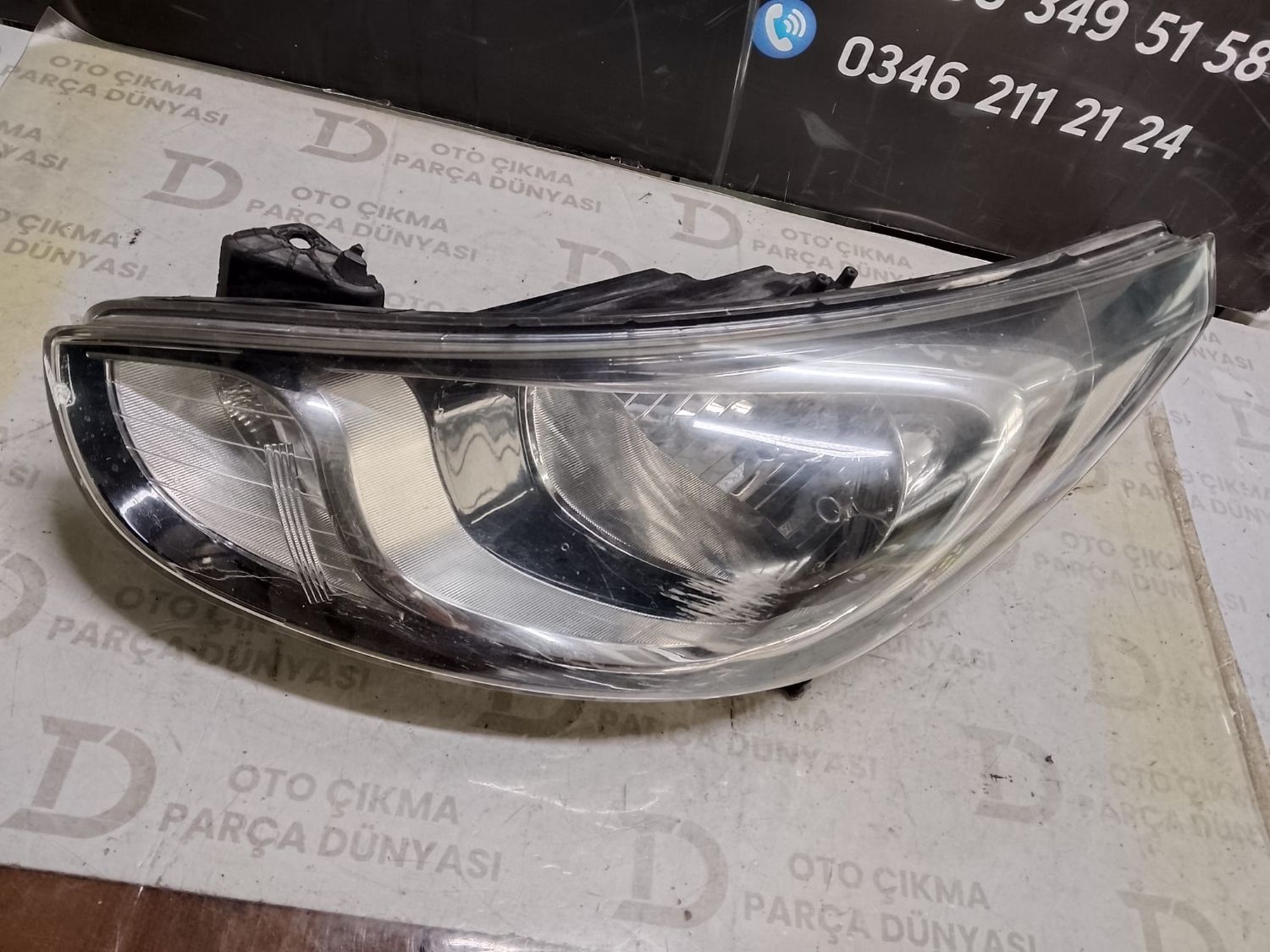 HYUNDA� ACCENT BLUE SOL FAR 2011-2015